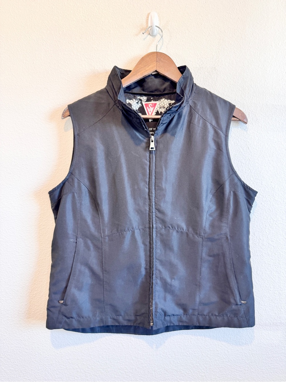 SCOTTeVEST Womens L Black Travel Utility Vest Techwear Pockets Lightweight K37